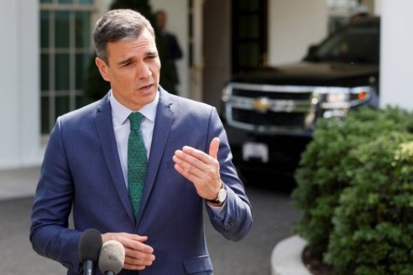 Sánchez adelanta elecciones en España para el 23 de julio tras victoria conservadora en comicios regionales