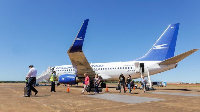  Detuvieron a una azafata por la amenaza de bomba en un vuelo de Aerolíneas Argentinas
 