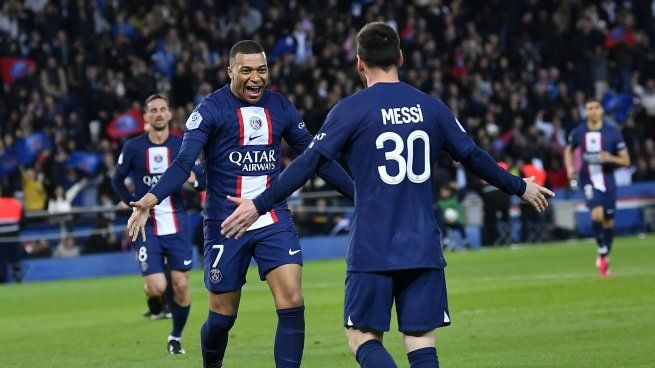  Mbappé fue premiado y habló de Messi: 