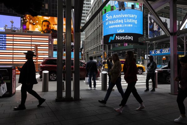 Futuros del Nasdaq suben 1,3% por entusiasmo sobre IA en la reapertura de Wall Street tras feriado