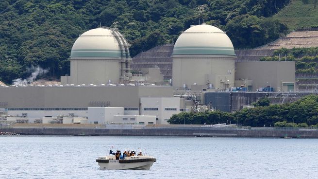  Japón aprueba prolongar el uso de sus reactores nucleares
 