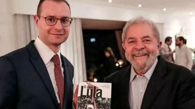  Lula nominó a su abogado personal como candidato a juez de la Corte Suprema de Brasil
 