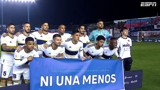  A un día del veredicto en el juicio a Villa, Boca salió a la cancha con una bandera del Ni una Menos 
 