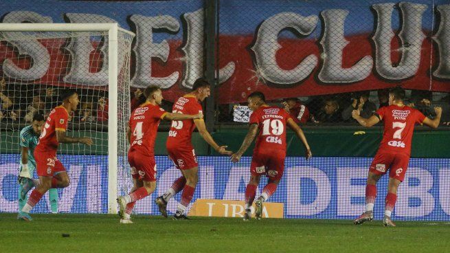  El golpe menos pensado: Arsenal frenó la racha ganadora de Boca
 