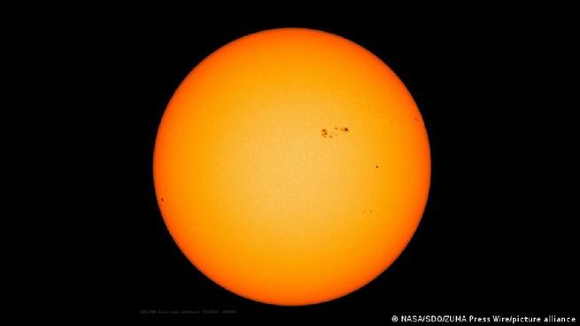  Preocupa una mancha solar de rápido crecimiento
 