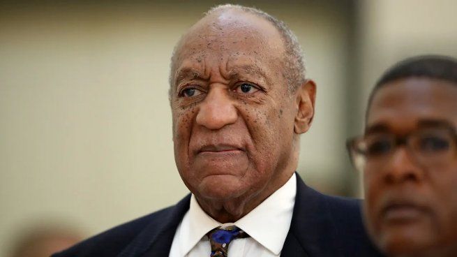  Bill Cosby demandado por agredir sexualmente a una ex modelo de Playboy
 