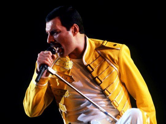  Subastaran manuscritos de Freddie Mercury, entre ellos una versión alternativa de Bohemian Rhapsody
 