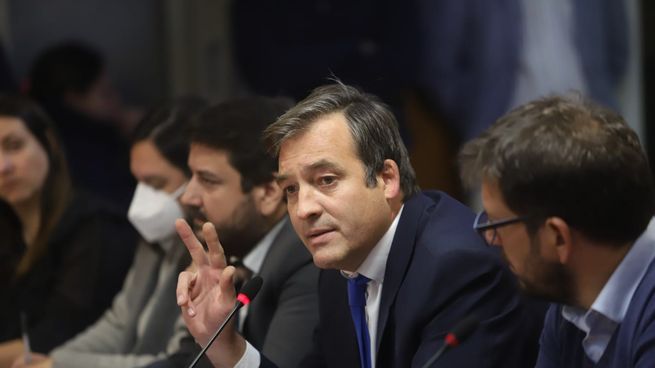  ARA San Juan: el ministro Soria cuestionó el apartamiento del juez Slokar en causa por espionaje
 