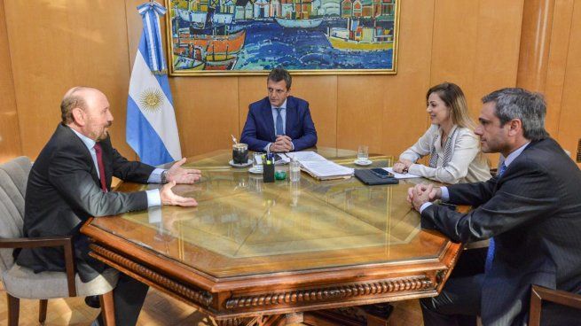  Sergio Massa se reunió con Insfrán por obras eléctricas en Formosa
 