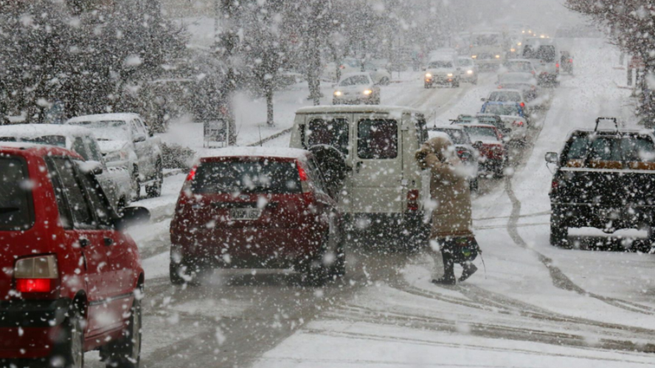  Casi medio país bajo alertas de nivel naranja y amarillo por vientos, lluvias y nevadas
 