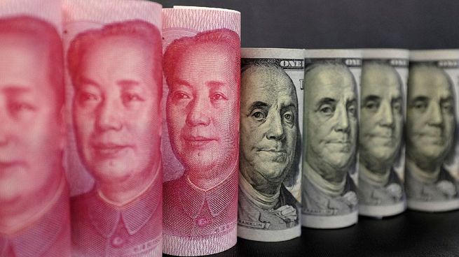  Reservas: más empresas convierten deuda en dólares a yuanes
 