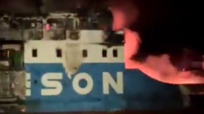  Filipinas: más de 30 personas murieron por un incendio en un barco
 