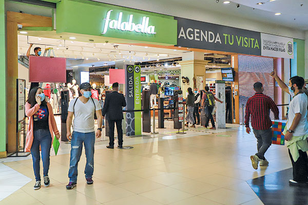 Falabella anuncia cierre de tienda ubicada en la Alameda