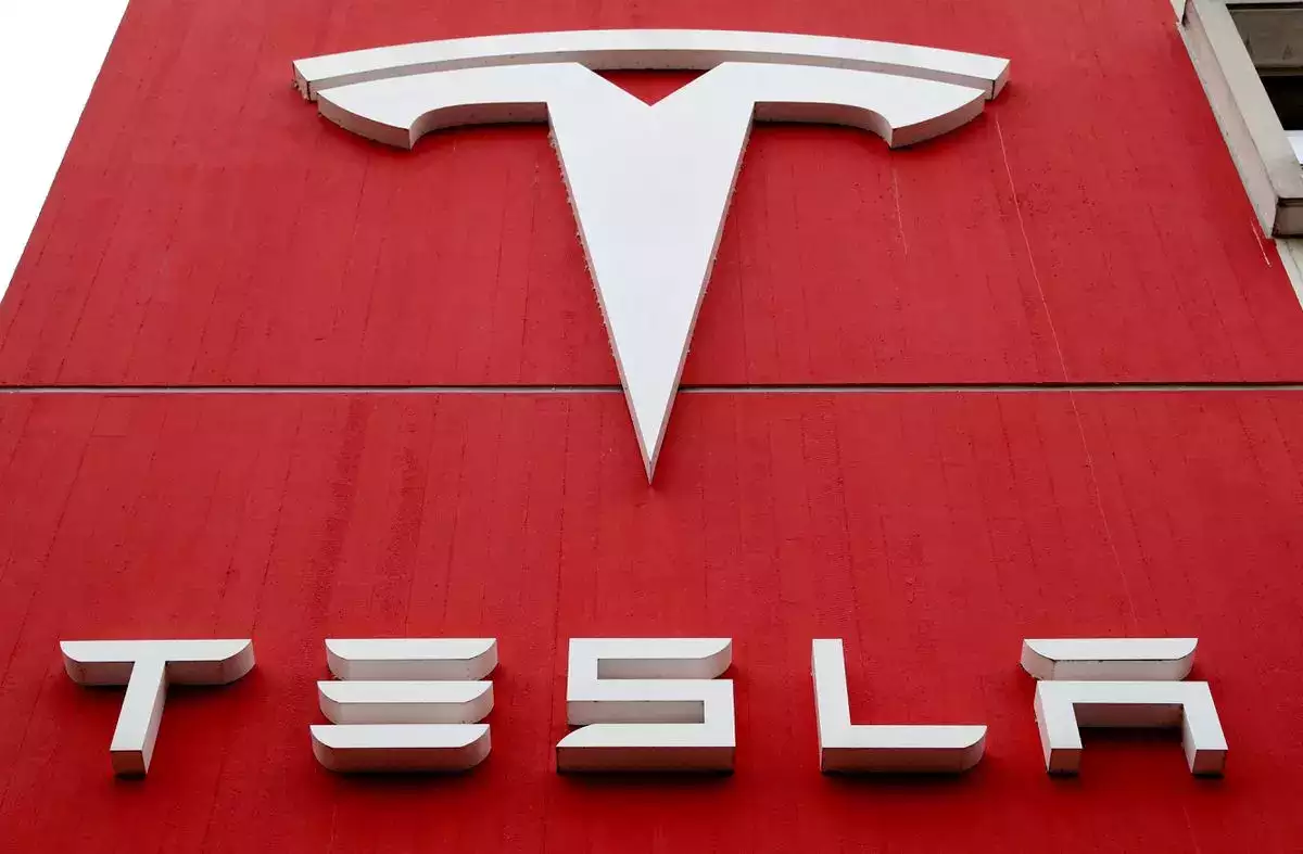  Las acciones de Tesla se disparan en Wall Street gracias a una nueva alianza
 