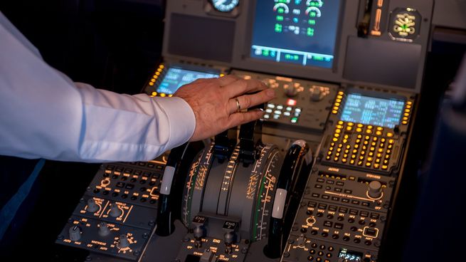  Carrera millonaria: cuánto cuesta estudiar aviación en Argentina
 