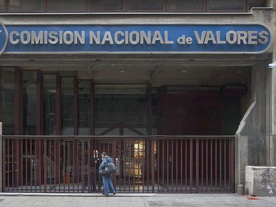 Hackearon a la CNV: grupo exige u$s500.000 para no revelar documentos del organismo
 