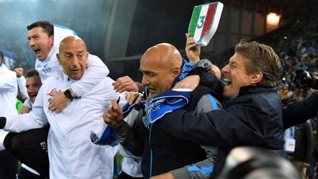  El gesto de la barra del Napoli: le devolvieron el volante del auto robado al DT Spalletti 
 