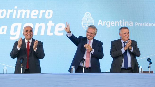  Alberto Fernández felicitó a Jaldo por el triunfo en Tucumán y cuestionó a la Corte
 