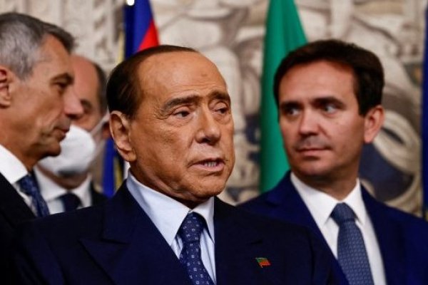 Silvio Berlusconi, el controvertido líder que marcó la política italiana, muere a los 86 años