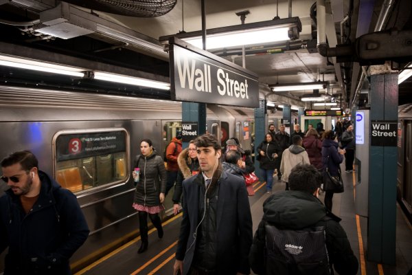 Futuros de Wall Street suben en semana clave por anuncios de bancos centrales