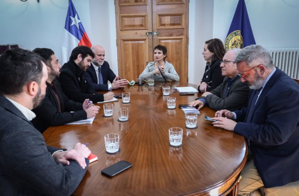 La Moneda y el oficialismo buscarán concordar en Cerro Castillo las bases para el nuevo pacto tributario