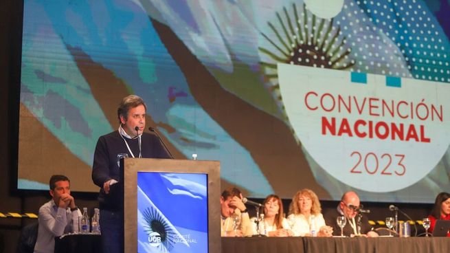  Convención radical: la UCR ratificó su pertenencia a JxC y llamó a ampliar la coalición
 