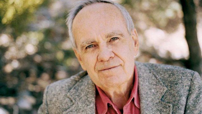  Murió Cormac McCarthy, gran novelista estadounidense
 