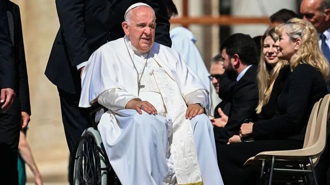  El Papa Francisco al dejar el hospital pidió a la Argentina: 