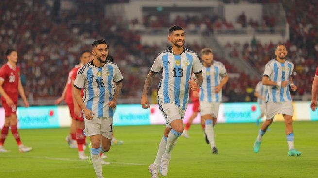  La Selección Argentina le ganó 2-0 a Indonesia en Yakarta, sin Messi
 