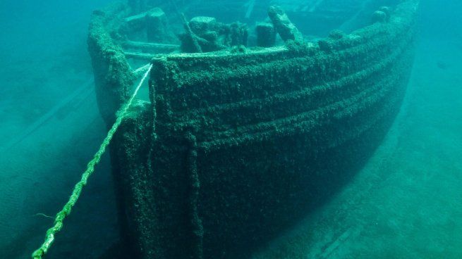  Desapareció un submarino con turistas que iba a visitar los restos del Titanic
 