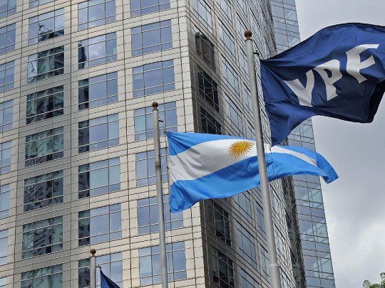  Las acciones de YPF en Wall Street crecieron más del 300% en el último año
 