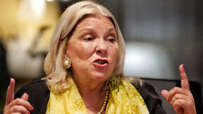  Carrió apuntó contra Macri por romper la unidad de JxC en el cierre de listas
 