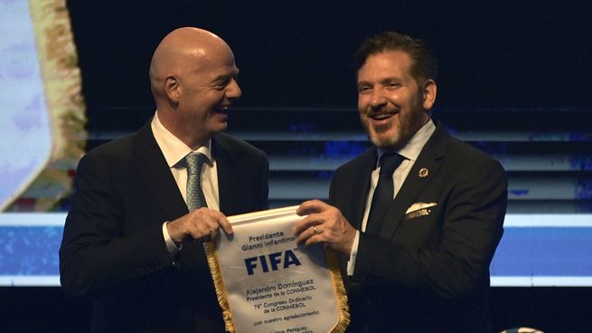  El reclamo de Conmebol a Infantino: apoyo global para el Mundial 2030
 