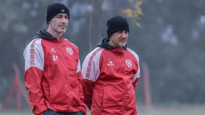  Escándalo en Unión: Sebastián Méndez dejó Santa Fe para asumir como nuevo DT de Vélez
 