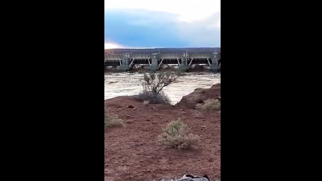  Temporal en Neuquén: piden autoevacuar zonas ribereñas de Añelo ante crecida en Portezuelo
 