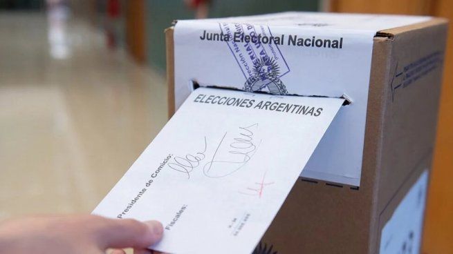  Kicillof oficializó el decreto que acopla elecciones de Buenos Aires y Nación
 