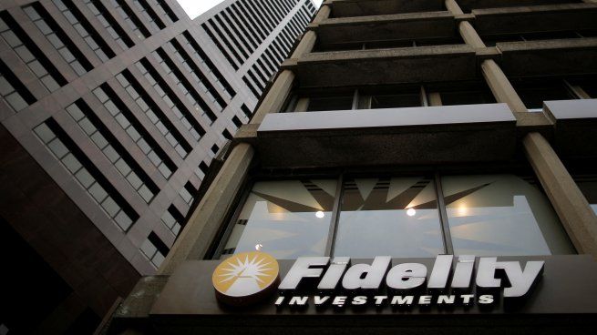  Al igual que BlackRock, Fidelity se prepara para lanzar su ETF de Bitcoin
 