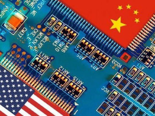  EEUU analiza restricciones a la exportación de chips a China y golpea la acción de Nvidia
 