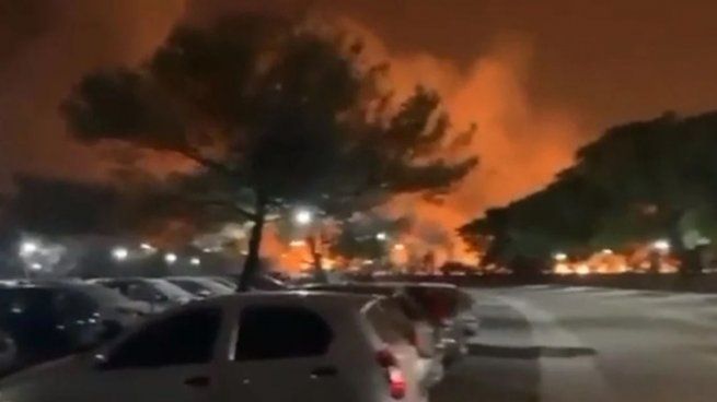  Importante incendio causó pánico en el aeropuerto de Córdoba y una universidad privada
 