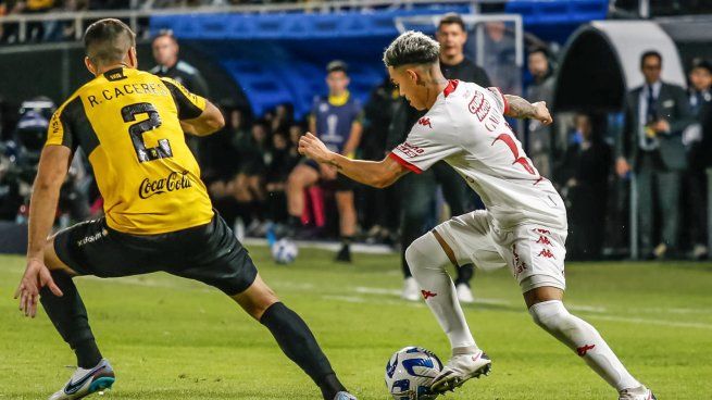  Huracán volvió a perder, fue eliminado de la Copa Sudamericana y se quedó sin DT
 