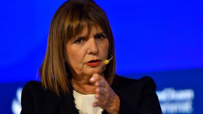  Bullrich habló en contra de la universidad pública y el Gobierno la desmintió 
 