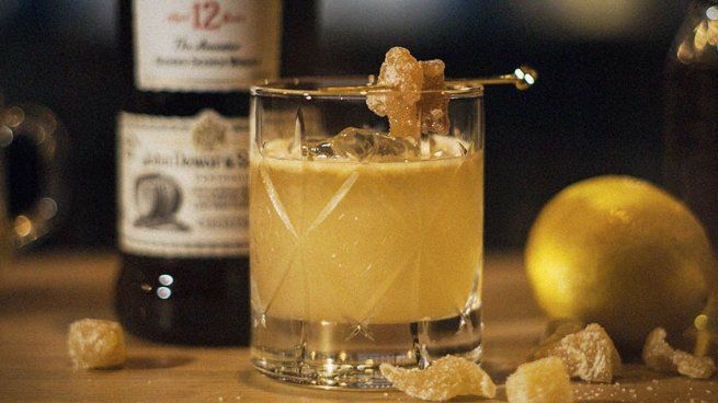  Ideal para el frío: el trago que combina whisky, limón, jengibre y miel en una sola copa
 