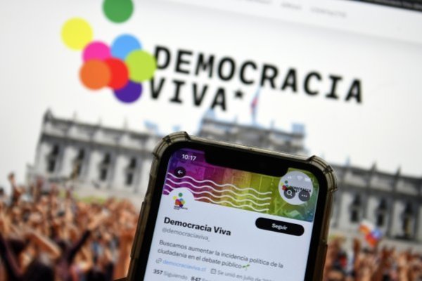 Cadem: 69% cree que problema de traspaso de fondos Serviu a Democracia Viva no es un hecho aislado