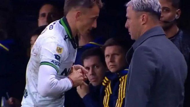  Debió salir por un anillo, no pudo patear el tiro libre y en la contra llegó el gol de Boca
 