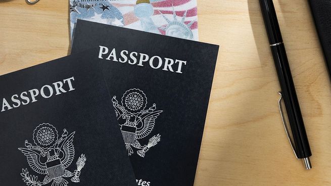  Miles de turistas afectados por el retraso en los pasaportes en EEUU
 