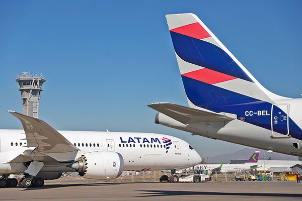 Latam refuerza sus vuelos desde y hacia Rapa Nui con seis frecuencias semanales a partir de agosto