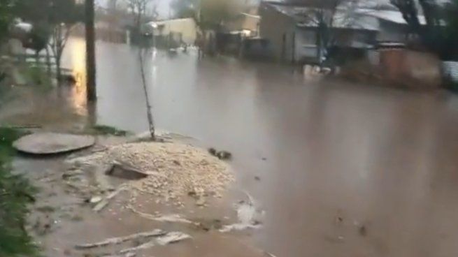  Temporal en Mar del Plata provocó fuertes lluvias e inundaciones 
 