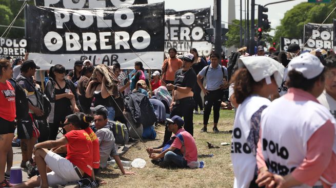  Más de la mitad de los argentinos se oponen a reprimir la protesta social
 