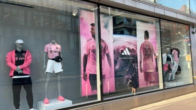  Messi revoluciona la MLS: primeras fotos con la ropa de Inter Miami en las calles de Estados Unidos
 