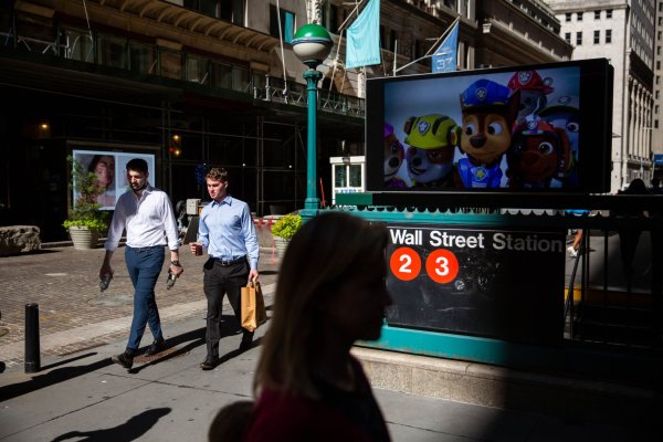 Futuros del Nasdaq caen levemente en la antesala del reporte de nóminas laborales en EEUU